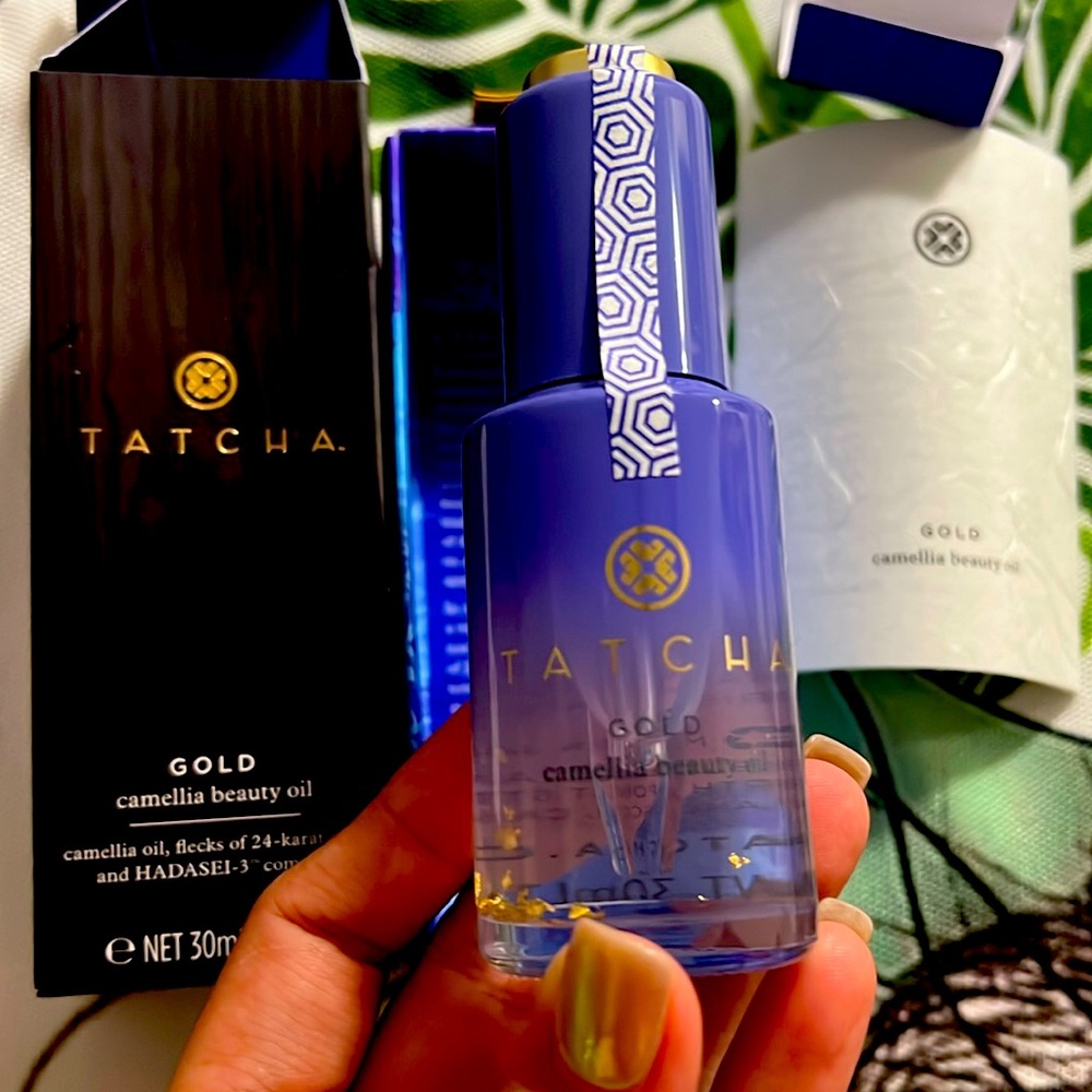 Tatcha Gold Camelli beauty oil 24karat gold